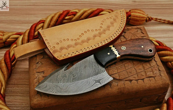 CUSTOM HANDMADE DAMASCUS GUTHOOK HUNTING KNIFE Handle Material: Bull Horn / Rose Wood / Brass / Brass Pins ZB Knives Store