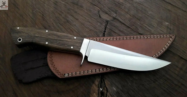 CUSTOM HANDMADE J2 STEEL HUNTING KNIFE Handle Material Rose Wood ZB Knives Store